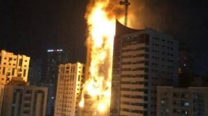 حريق مبني سكني في دبي