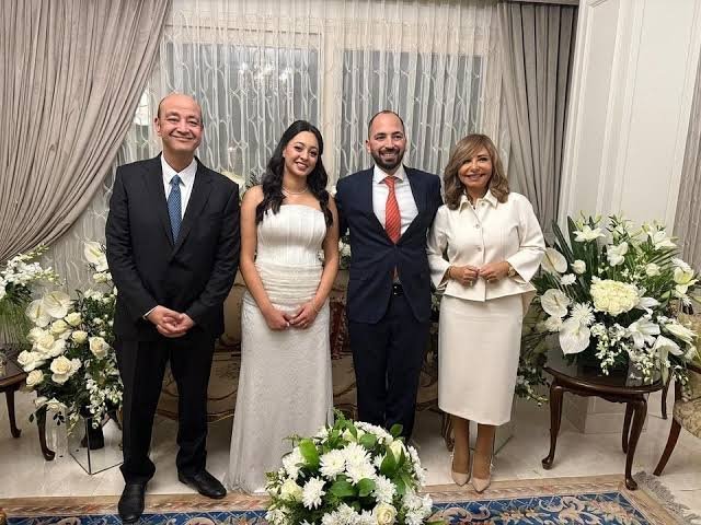 طلاق عمرو أديب ولميس الحديدي بعد مسيرة أسرية طويلة