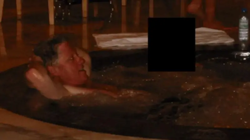 كلينتون في إبستين