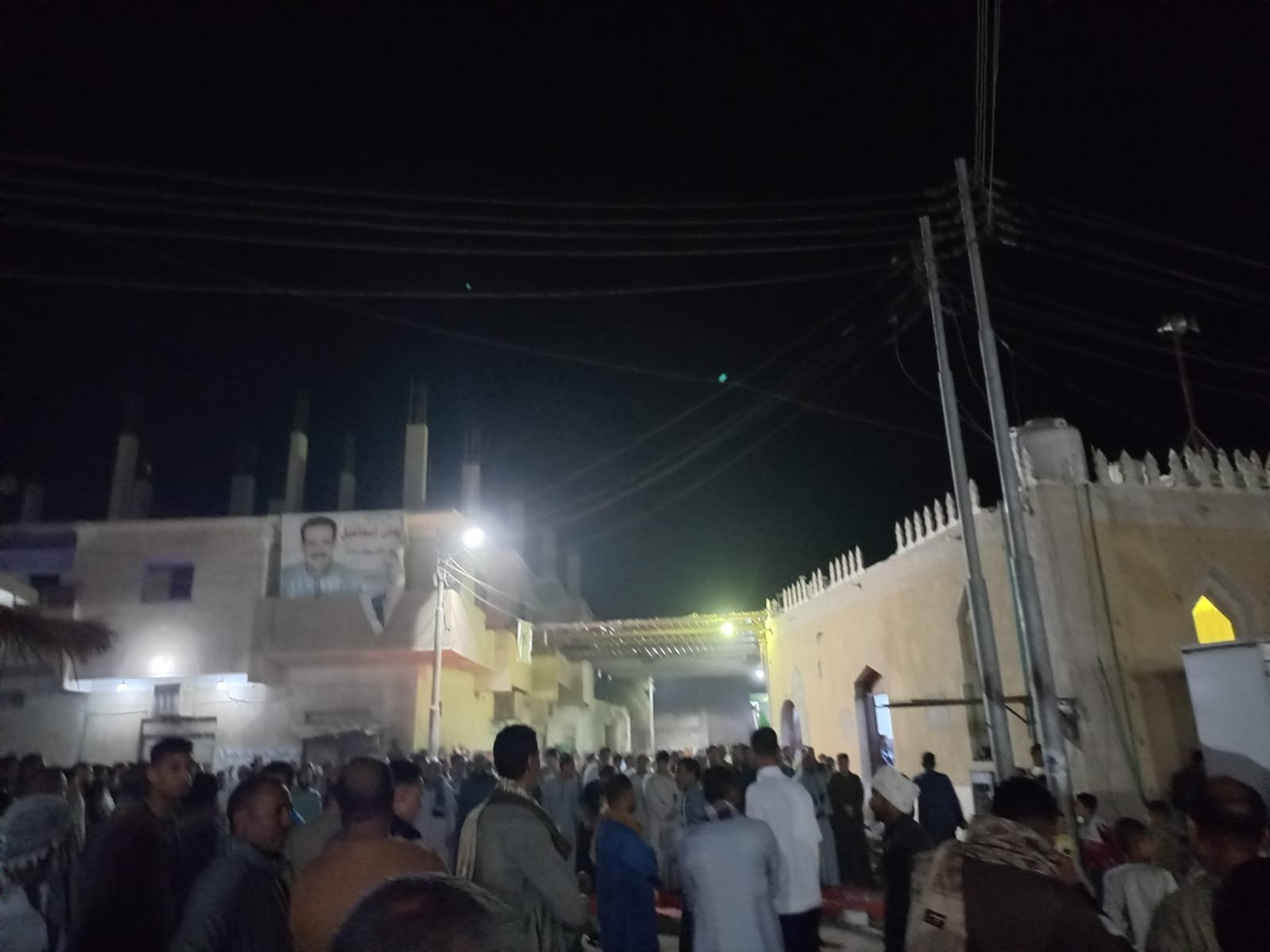 شهداء لقمة العيش.. دشنا تودّع 7 من أبنائها ضحايا 